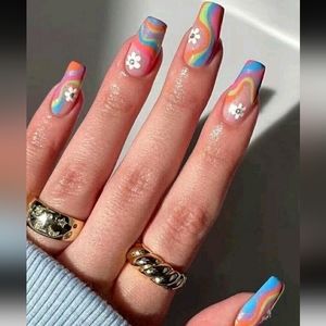 🎄 24 pcs Groovy Waves Floral Rhinestone Gem Coffin Acrylic Nails